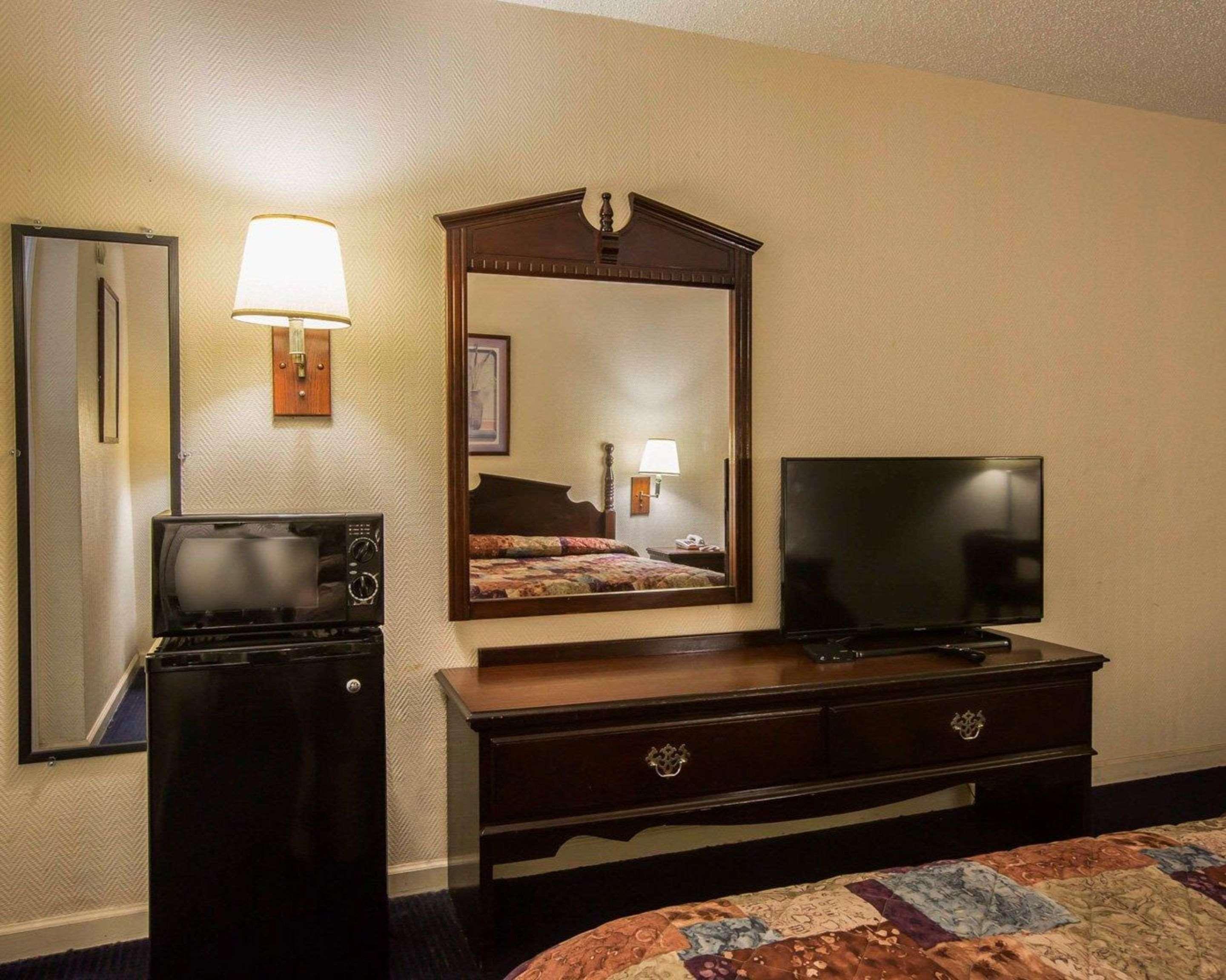 Rodeway Inn フェニックスシティ エクステリア 写真